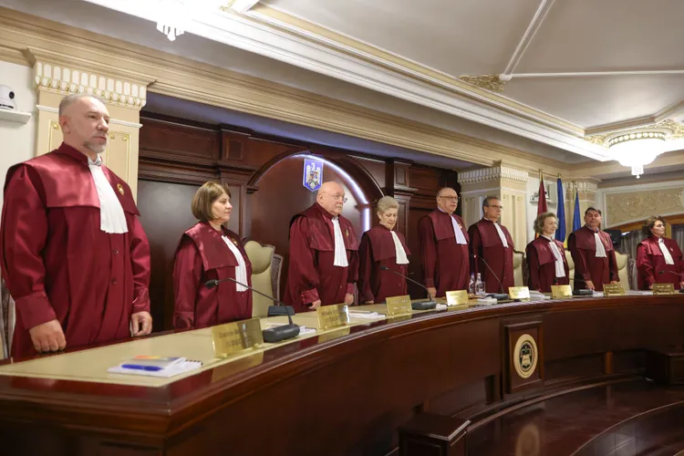 CCR a decis că averile demnitarilor trebuie secretizate de teama inteligenței artificiale (sursa: Inquam Photos/George Călin)