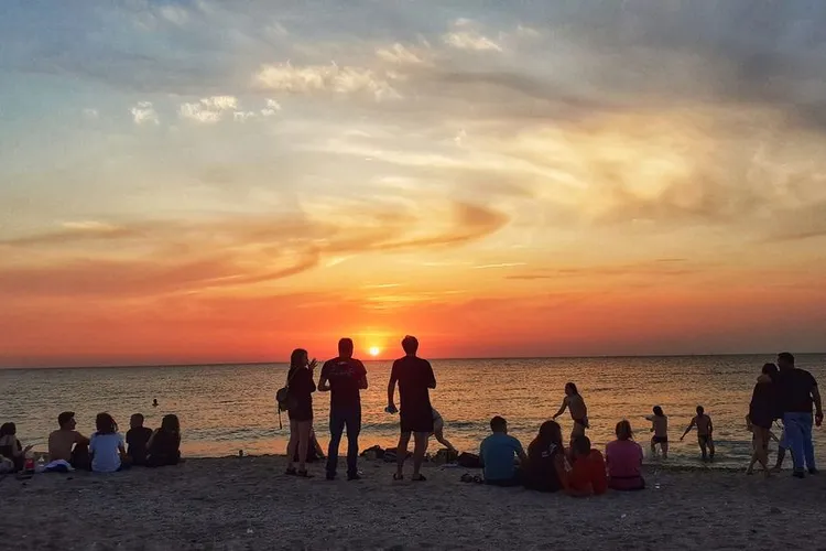 Limanu, Vama Veche, prezență record de 80%, cu aproape 2.000 de alegători pe liste suplimentare Foto: Facebook