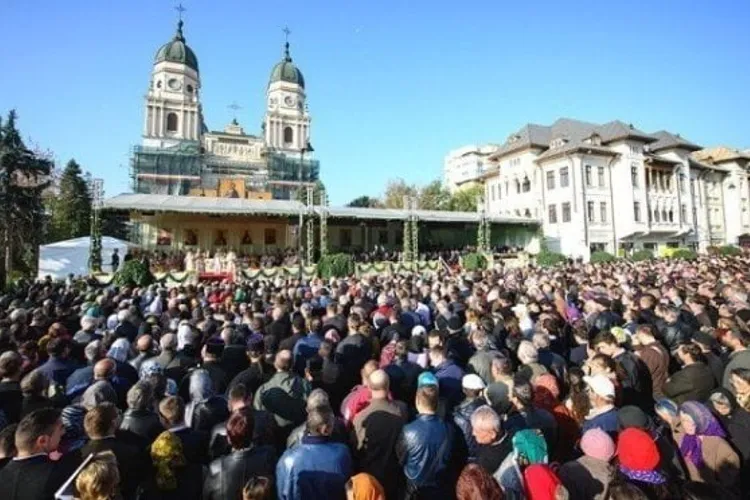 Pelerinajul Sfintei Parascheva din Iași revine (sursa: ziaruldeiasi.ro)