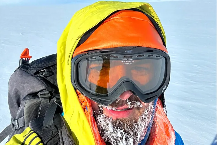 Adrian Ahrițculesei, nouă expediție extremă (sursa: Facebook/Ahritculesei Adrian)