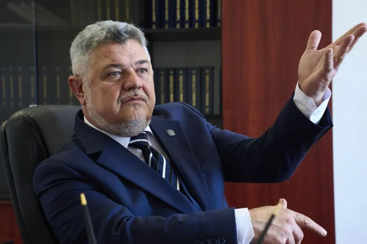 Inițiativă pentru suspendarea președintelui Nicușor Dan (sursa: Facebook/Ninel Peia)