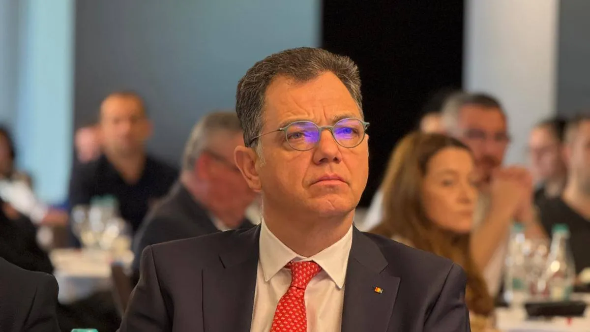 Cum restructurează PSD Cancelaria premierului, condusă de pesedistul Radu Oprea: va fi dat afară un pensionar Foto: Facebook