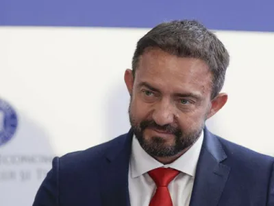 Un fost director de pușcărie, Bogdan Costaș, îmbuibat cu sinecuri, numit director interimar la Tarom Foto: Inquam/Octav Ganea