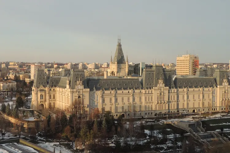 Unul din cele mai cunoscute palate din România ar putea fi cedat de Ministerul Culturii (sursa: ziaruldeiasi.ro)
