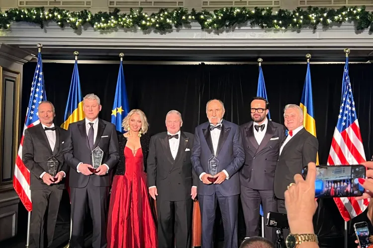 Cătălin Predoiu, premiat la Washington (sursa: Facebook/Alianța)