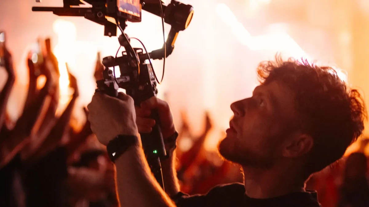 Videograful ieșean Andrei Mija