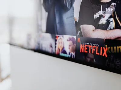 Abonamentele Netflix scumpite ilegal în Polonia (sursa: Pexels/Kaboompics)