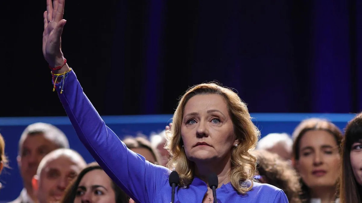 Lasconi a ținut un discurs prezidențiabil (sursa: Inquam Photos/Octav Ganea)