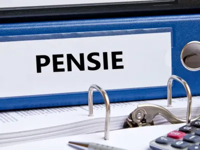 Pensionarii să prezinte certificatul de viață (sursa: ziaruldeiasi.ro)