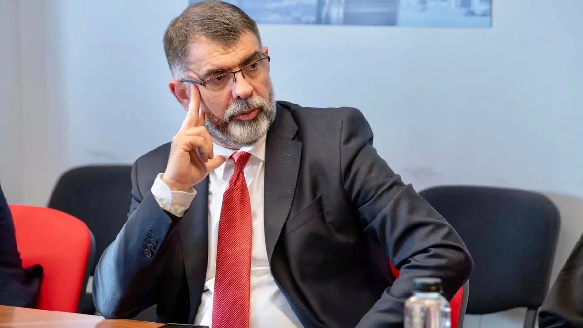 Un senator PSD, Robert Cazanciuc, se plânge că a renunțat la pensia specială și nu are din ce trăi Foto: Facebook