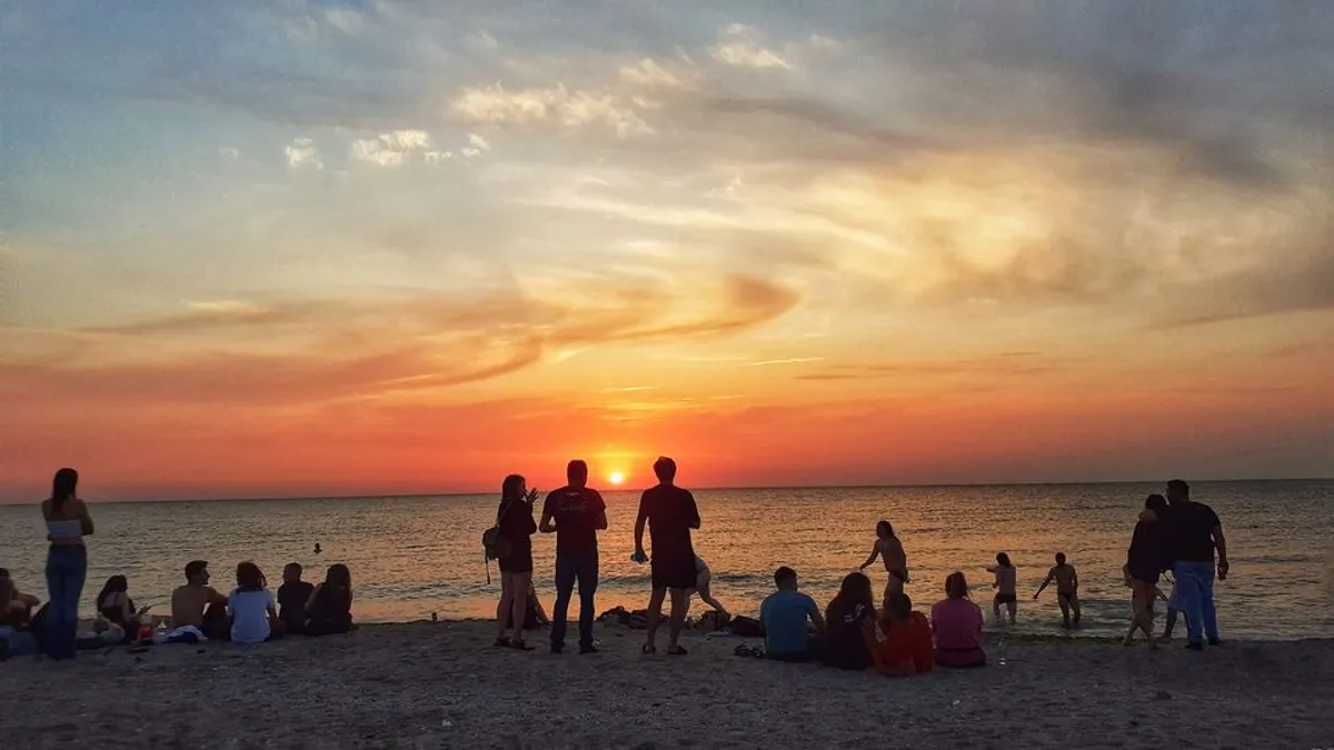 Limanu, Vama Veche, prezență record de 80%, cu aproape 2.000 de alegători pe liste suplimentare Foto: Facebook