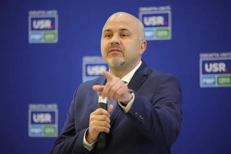 Aventurile deputatului USR Ungureanu în căutarea unui colegiu: ales în 2016 la Cluj, transferat în 2020 la Buzău, pierde acum jalnic alegerile la Suceava