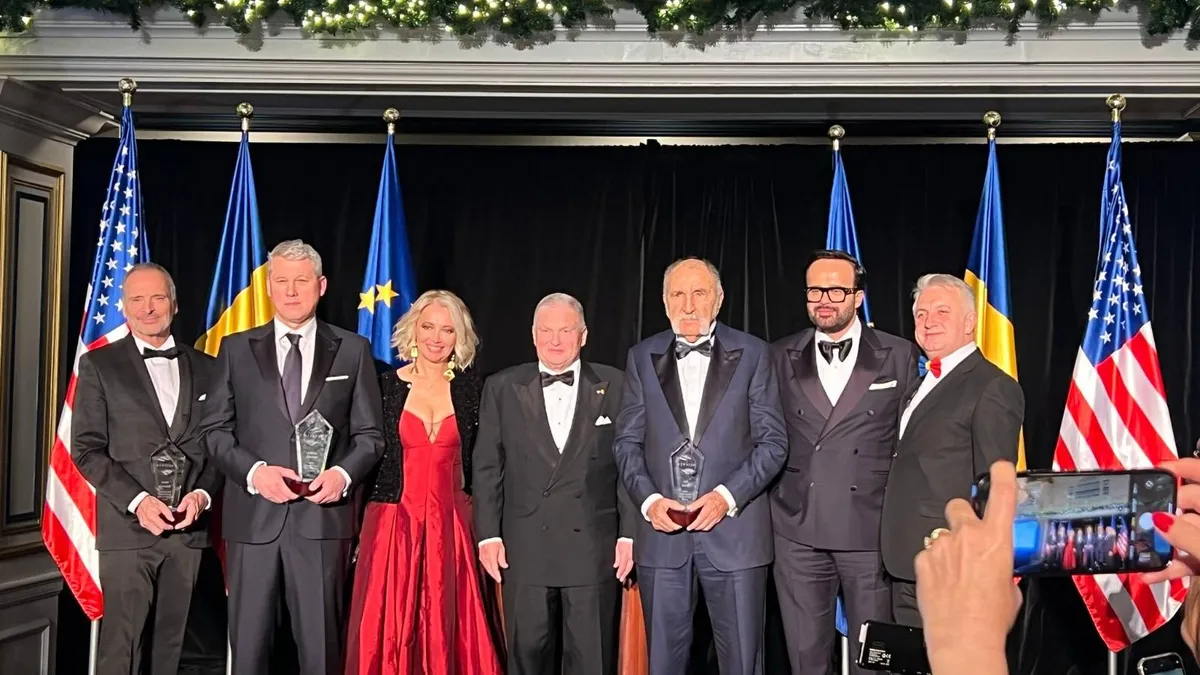 Cătălin Predoiu, premiat la Washington (sursa: Facebook/Alianța)