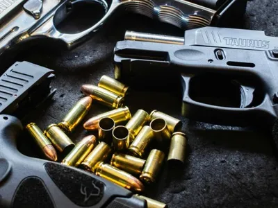 Trafic de arme în România, filieră turcească (sursa: Pexels/Matheus Lara)