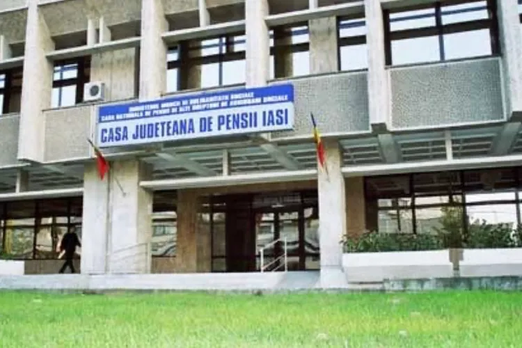 Tot mai mulți români își cumpără vechime pentru pensie. Cât costă un an de stagiu de cotizare