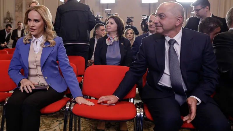 Firea, pedepsită să stea lângă Cătălin Cîrstoiu Foto: Inquam/Octav Ganea