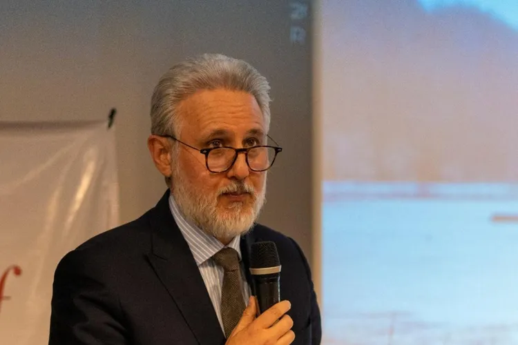 Nicușor Dan explică rechemarea ambasadorului Lazurcă (sursa: Facebook/Embajada de Rumania en México/Ambasada României în Mexic)