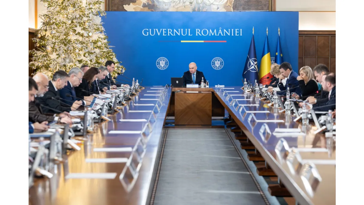 Creștere uriașă a taxelor pe case și mașină, în 2026 Foto: Guvernul României