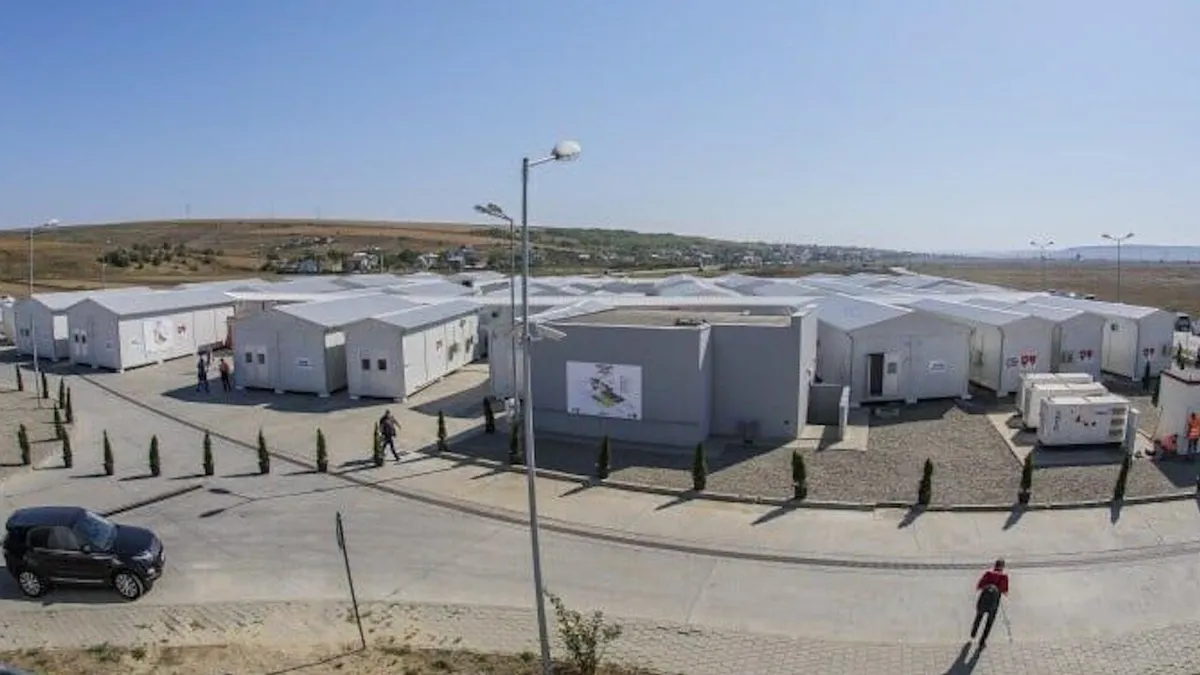 Spital modular COVID nefolosit, investiții irosite (sursa: ziaruldeiasi.ro)