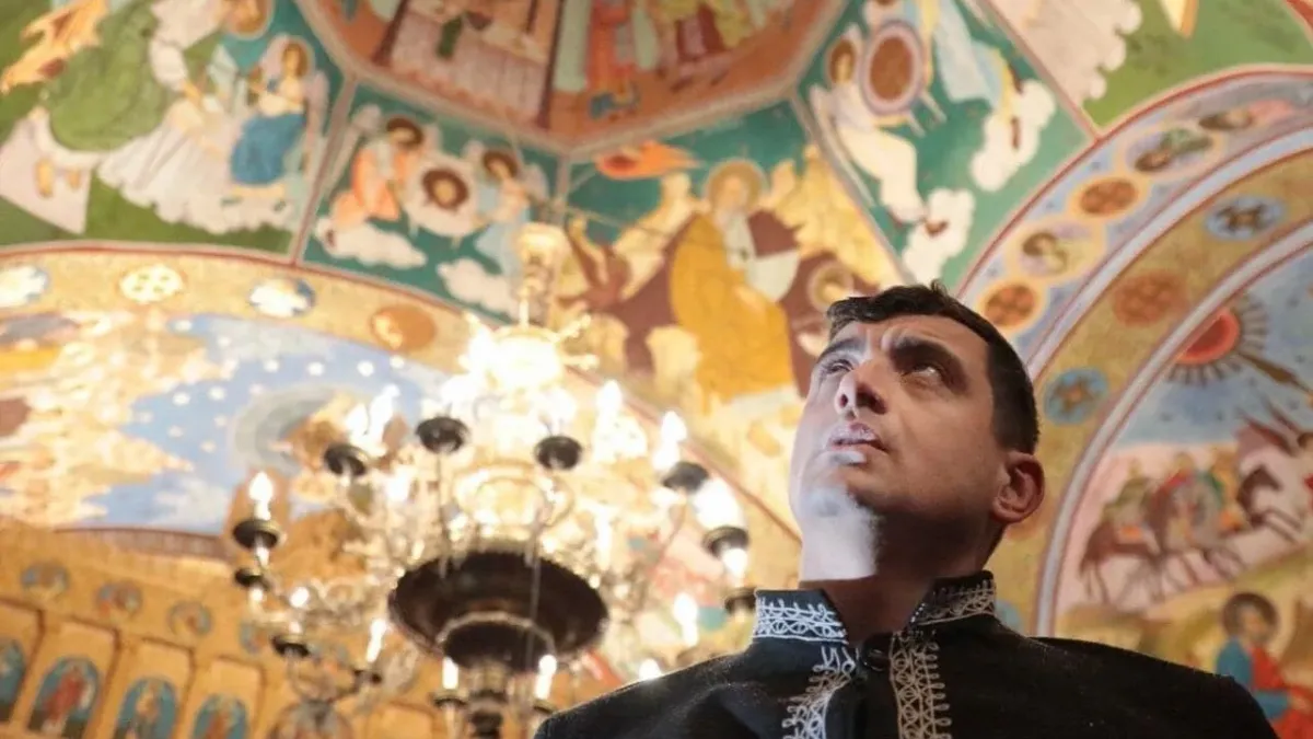 Monstruoasa rețea de pe Facebook care, între rugăciuni și meme-uri, promovează mesajele suveraniste Foto: Facebook