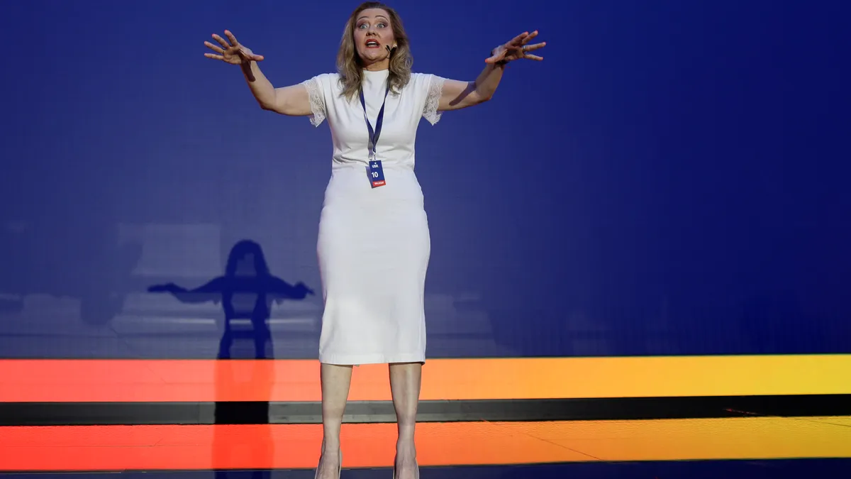 Avocatul lui Lasconi: consilier PNL, mason, condamnat penal Foto: Inquam/Octav Ganea