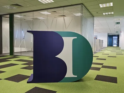 Banca de stat fără activitate în 2024, cu 25 de executanți și zece șefi foarte bine plătiți