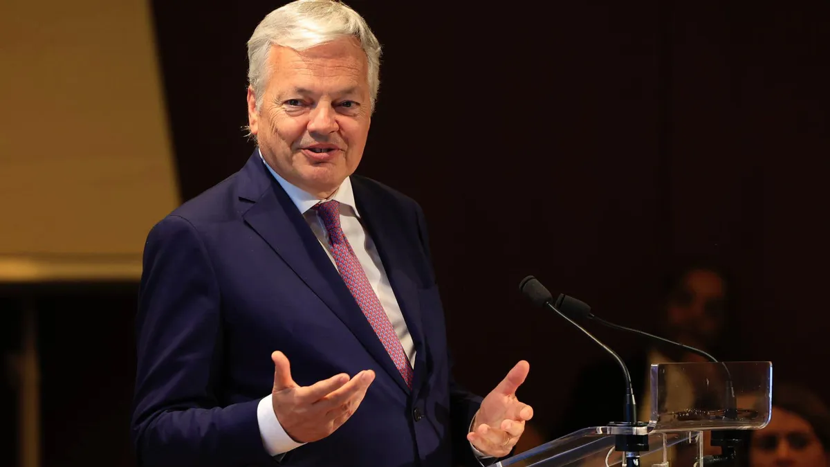 Fost comisar european acuzat de spălare de bani (sursa: Facebook/Didier Reynders)
