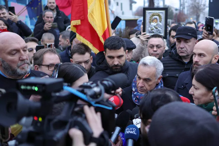 Călin Georgescu s-a dus să voteze(sursa: Inquam Photos/Octav Ganea)