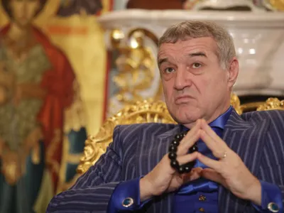 Penalul Gigi Becali a citit slujba la Catedrala Patriarhală Foto: Inquam/ Octav Ganea