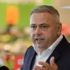 Ministrul PSD al Agriculturii, Florin Barbu (PSD), revoltat pe supermarketurile care vând lapte la doar 4,9 lei/litru Foto: Inquam/George Calin