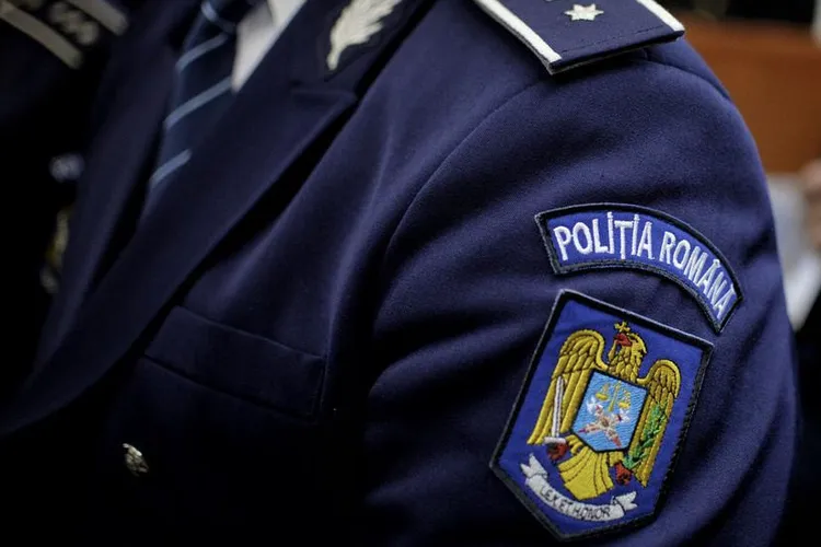 Ce înțelege Poliția prin angajare „din sursă externă”: un polițist din alt județ