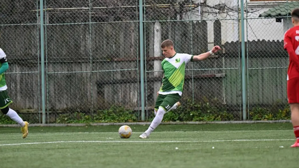 Fotbalist, pe terenul de joc