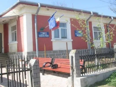 Mamă și fiu, contracte de 30.000 de euro de la aceeași primărie: două firme, același proiect, atribuiri la 11 minute distanță