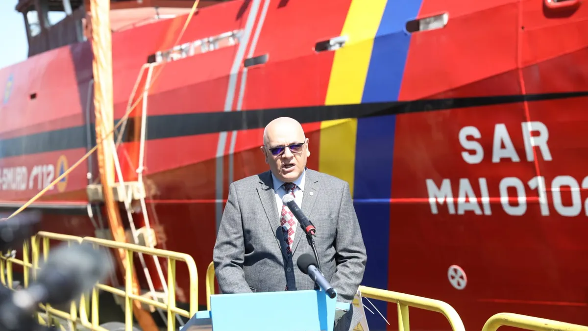 După articolul DeFapt.ro despre navele IGSU noi nefolosite, MAI susține că a găsit soluția: va transfera comandanți de la Poliția de Frontieră (sursa: Facebook/IGSU - Inspectoratul General pentru Situatii de Urgenta, Romania)