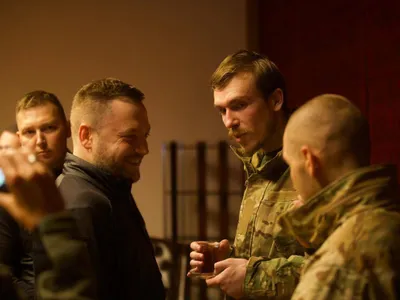 Eliberarea prizonierilor din regimentul Azov anulează discursul Kremlinului despre „naziștii” din Ucraina