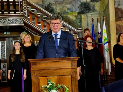 Bărbat ucis de romi, demisii în guvernul sloven (sursa: Facebook/Boštjan Poklukar)