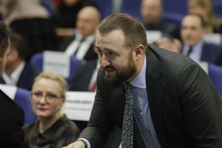 Șoferul procurorului Voineag, care își urmează șeful, are 3 sporuri, inclusiv de confidențialitate Foto: Inquam/George Calin