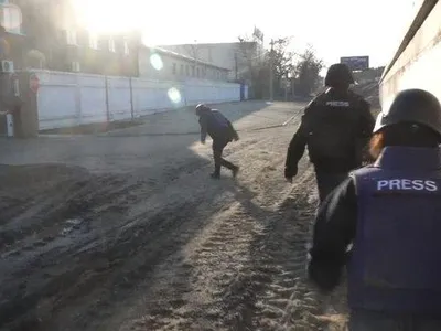 Jurnalist britanic, grav rănit în Ucraina Foto: Captură video al atacului rusesc asupra echipei Sky News