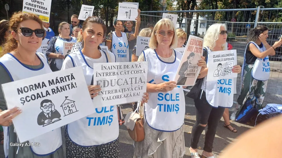 Începutul școlii marcat de protestele profesorilor (sursa: Facebook/Fsli Romania)