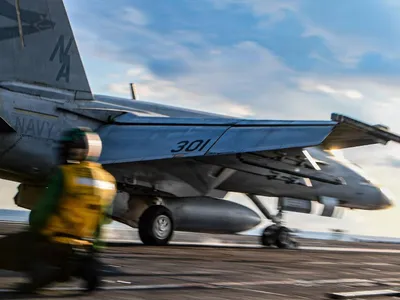 Negocieri pentru armistițiu între SUA și Iran (sursa: Facebook/U.S. Department of War)