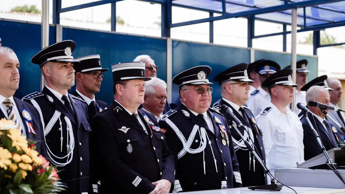 Șeful Poliției cere polițiștilor să caute civili, voluntari, care să ajute la prinderea lui Gânj Foto: Facebook