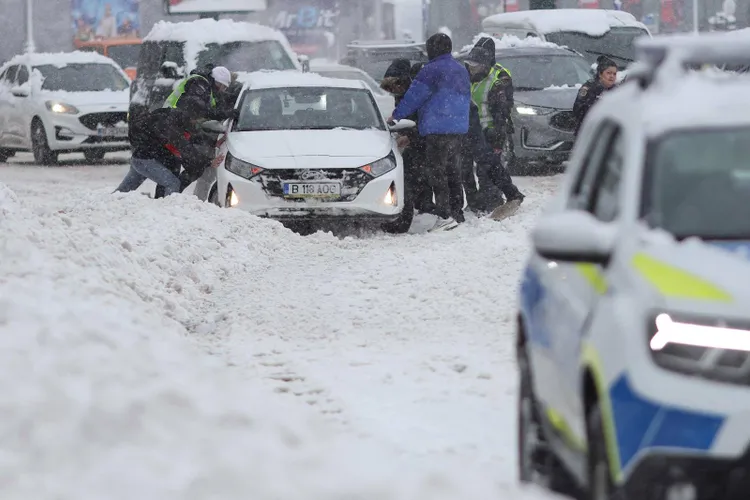 Primăria București verifică firmele de salubrizare (sursa: Inquam Photos/Octav Ganea)