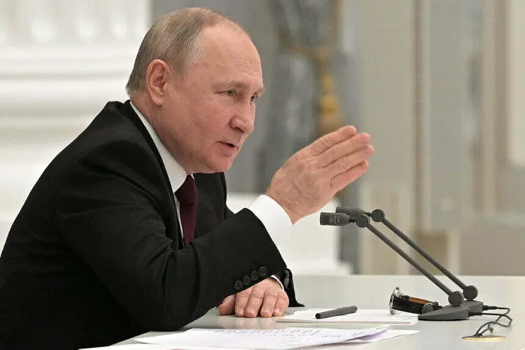 Ororile comise de armata rusă în Ucraina, catalogate drept "obiective nobile" de Vladimir Putin