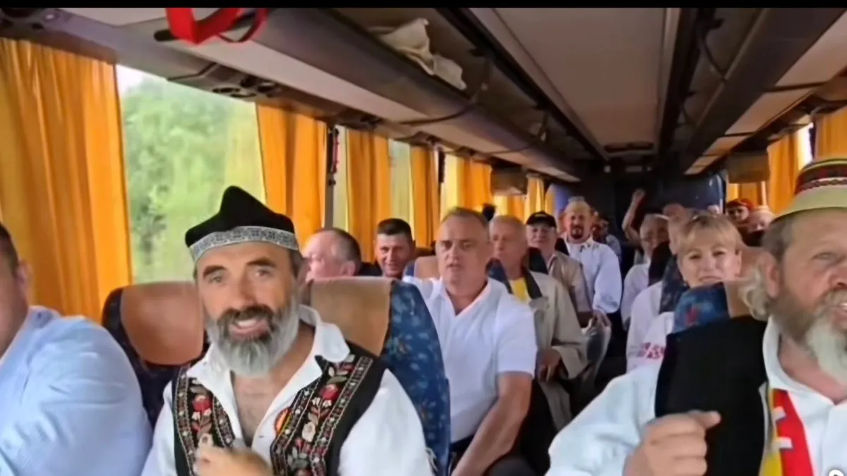 Autocarul cu fanii lui Călin Georgescu