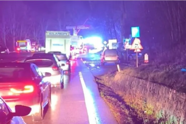 Accident grav pe DN1, la Azuga (sursa: newsbv.ro)