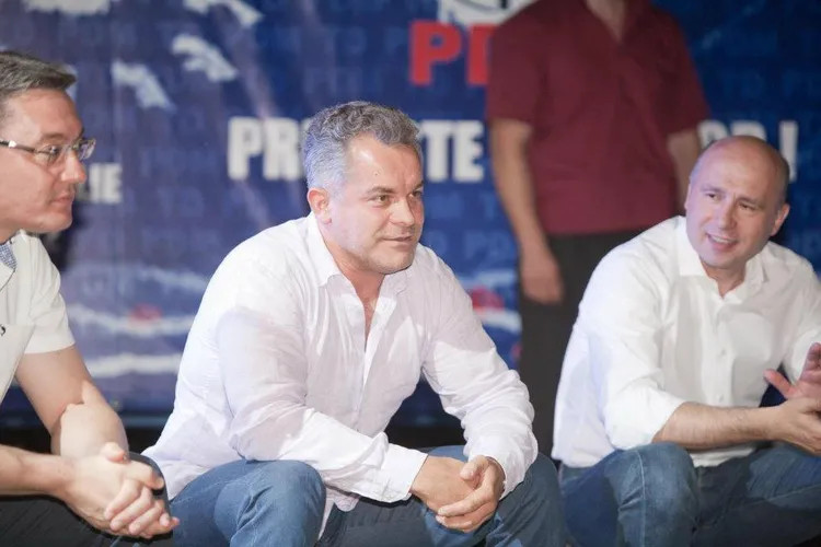 Primii oligarhi moldoveni sancționați de Uniunea Europeană. Vladimir Plahotniuc, printre ei Foto: Facebook Vladimir Plahotniuc