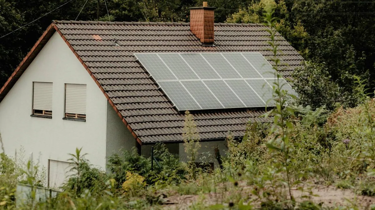 Prosumatorii nu trebuie să instaleze baterii (sursa: Pexels/Carolin Wenske)