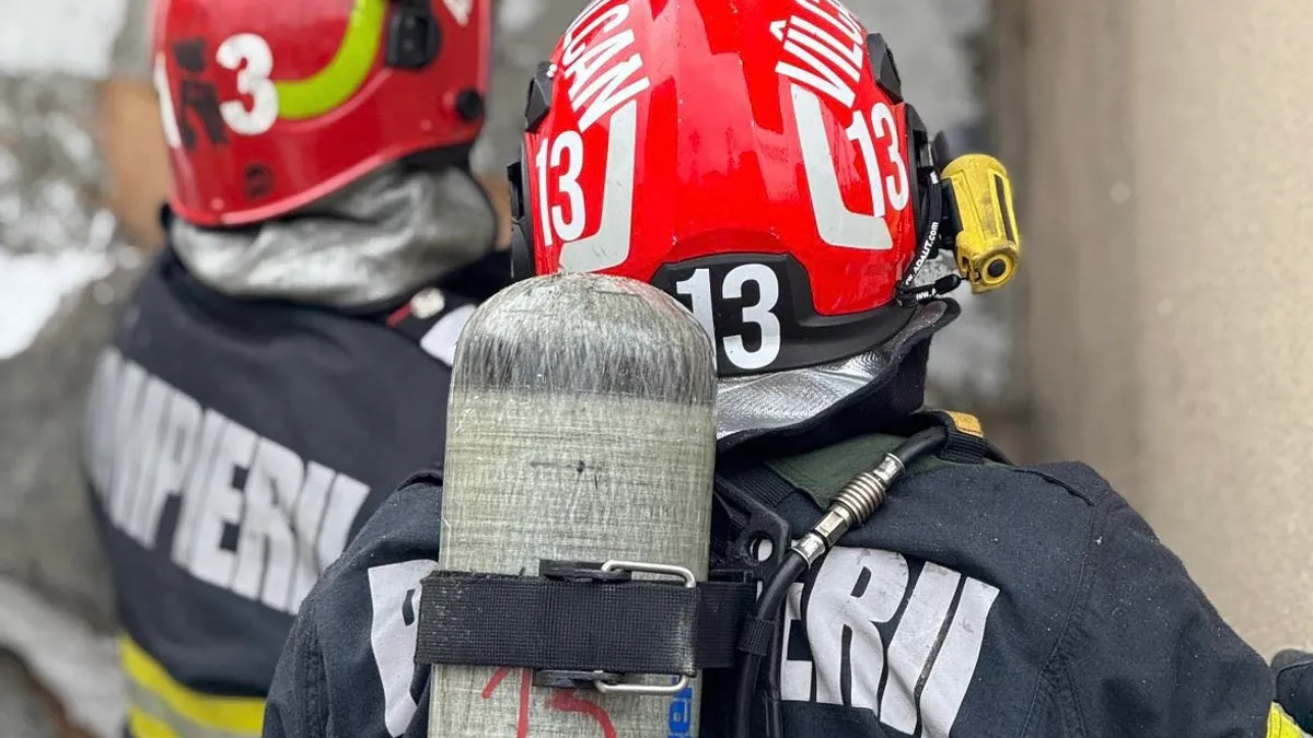 Incendiu în Pipera, țeavă de gaze fisurată (sursa: Facebook/IGSU)