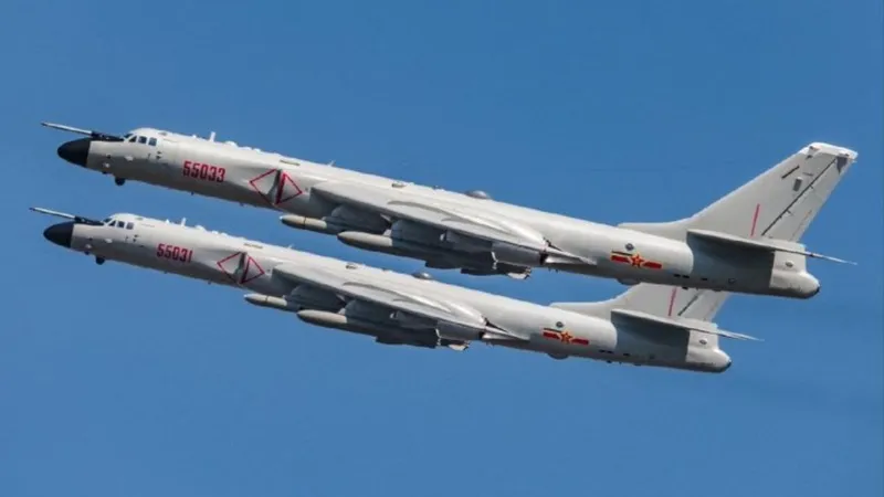 China, bombardiere nucleare în spațiul taiwanez (sursa: warriormaven.com)