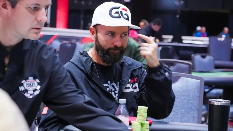 Daniel Negreanu, fost campion la poker, desființează Partidul Democrat pentru că a susținut-o pe Kamala Harris Foto: Facebook